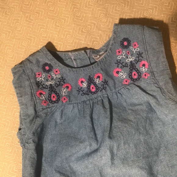 Carter’s Shirt - Picture 2 of 3